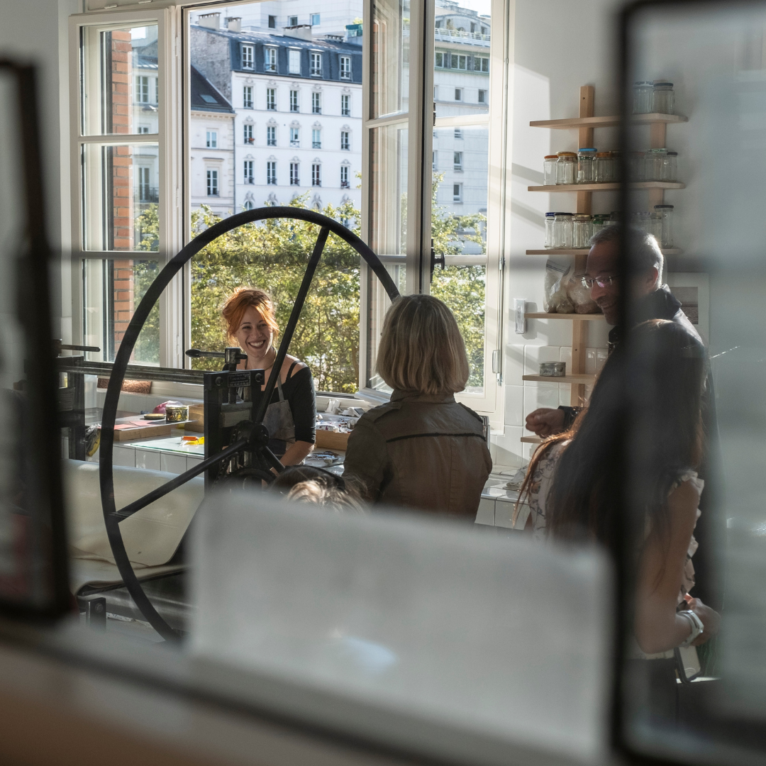 Maxime Perrolle et Marta Bakowski, Cajou et Obsidienne, travail design de la couleur et sculpture sur bois  